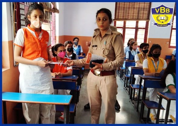 Officials from the police department spoke to students at Vidya Bal Bhawan Public School about safety concerns.