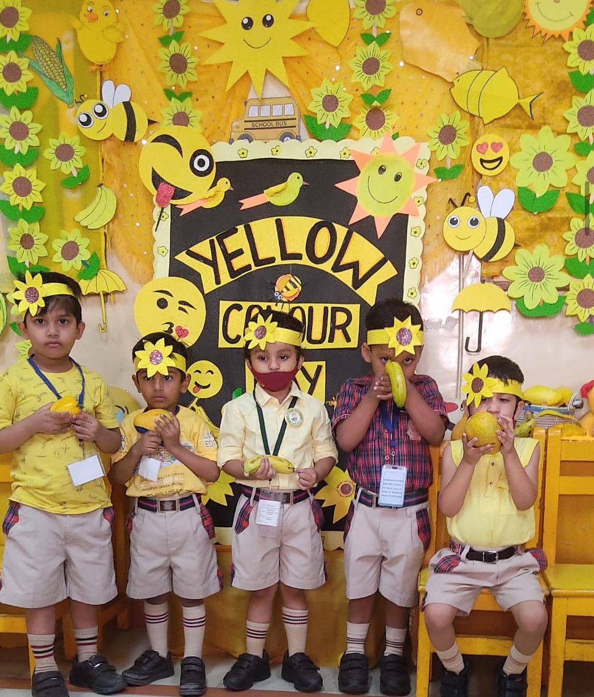 On May 17, 2022, the tiny tots of DAV RK Puram celebrated “YELLOW DAY” with the goal of educating children about the colour yellow.