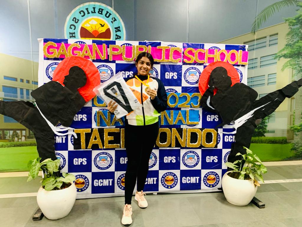 Akshita Khurana student of class 10th from Apeejay School – Faridabad has Won GOLD Medal in the overweight Category U-17 at the CBSE NATIONAL TAEKWONDO CHAMPIONSHIP